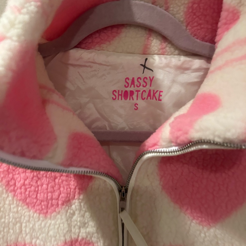 Sassy Shortcake woman’s  Heart Fleece / Sherpa jacket  - Pink & White - Picture 3 of 4